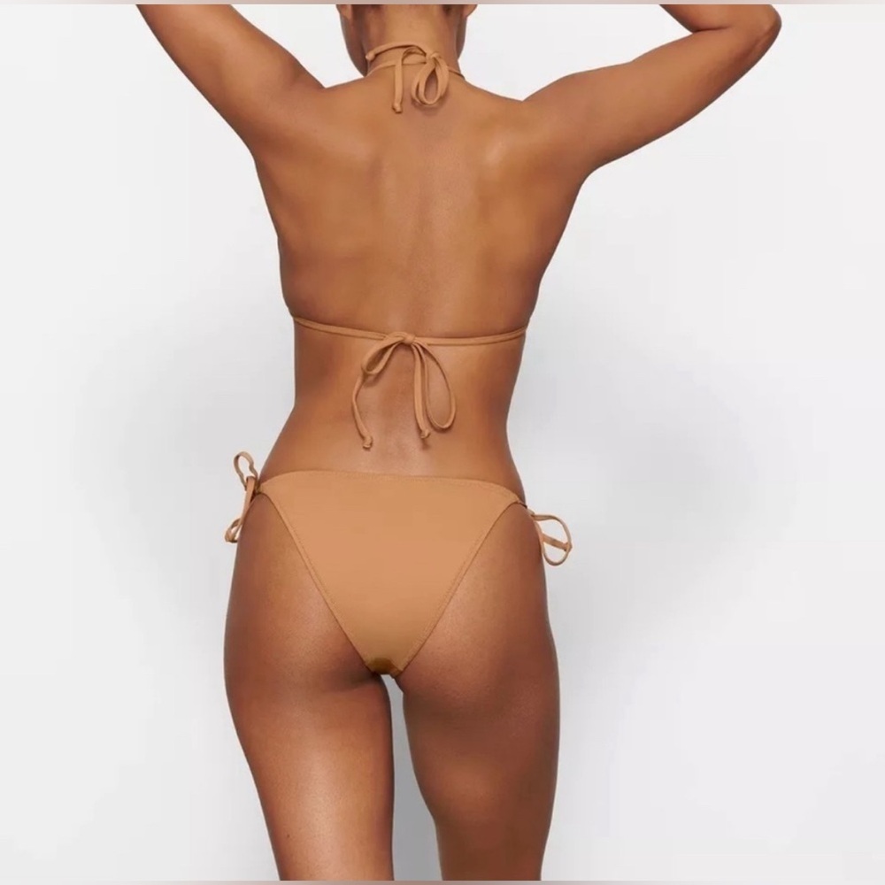SKIMS Swim Triangle String Bikini and Dippy Bottoms Tie String Ochre - Picture 9 of 10